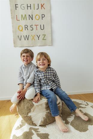 Lorena Canals Çocuk Odası Puf, World Map Rugcycled