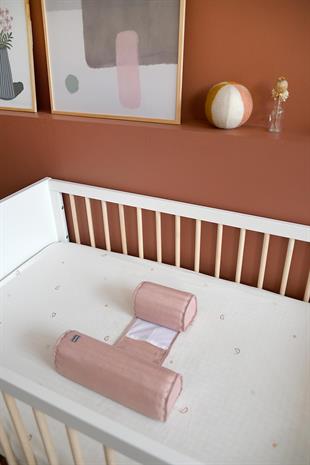 Yan Yatma yastığı, Old pink