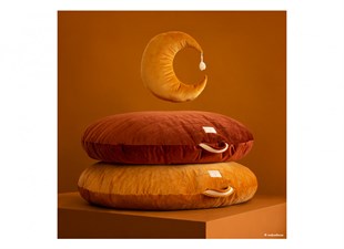Pierrot Moon Dekoratif Yastık, Velvet Farniente Yellow