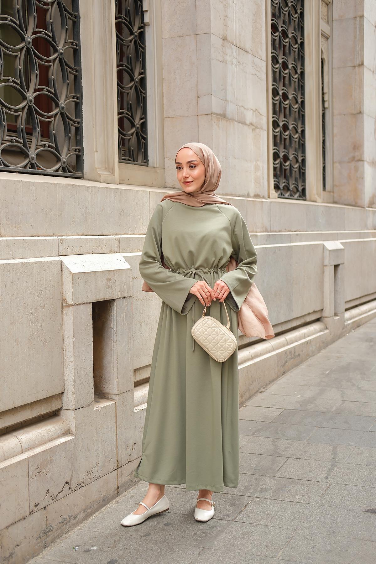 Bel Bağlama Detay Elbise Yeşil