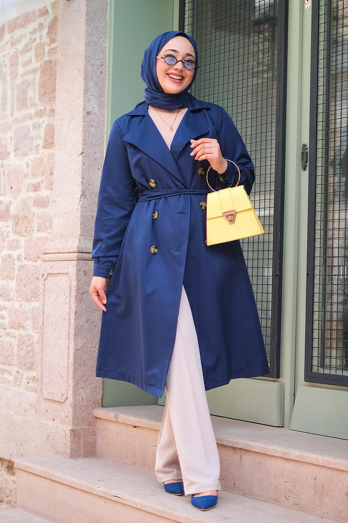 Bel Bağlamalı Su İtici Trençkot Lacivert