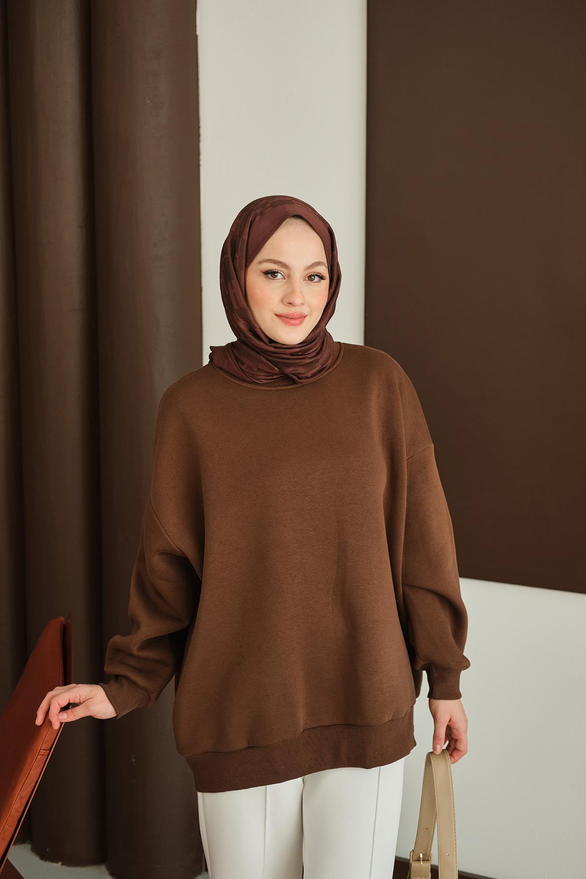 Bisiklet Yaka Sweat Kahverengi