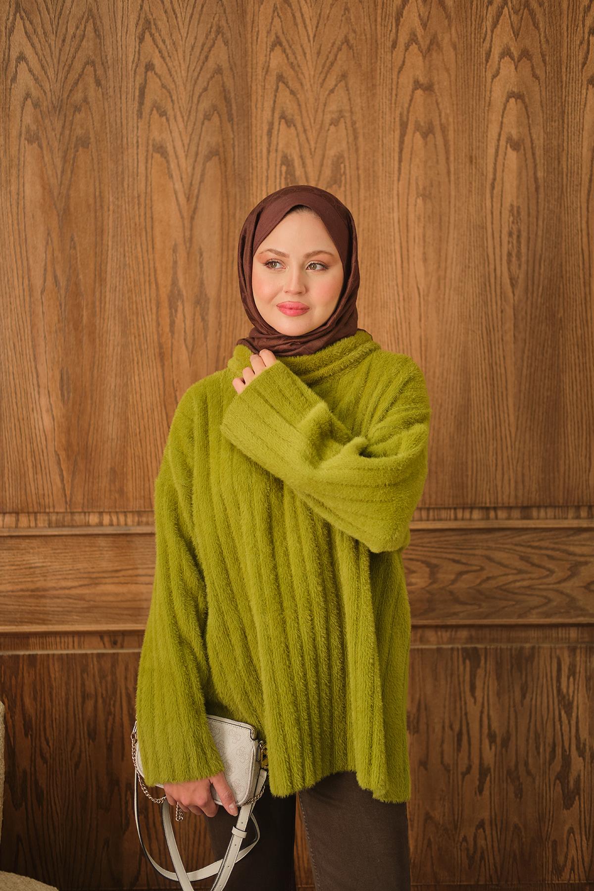 Boğazlı Peluş Triko Hırka Yağ Yeşil