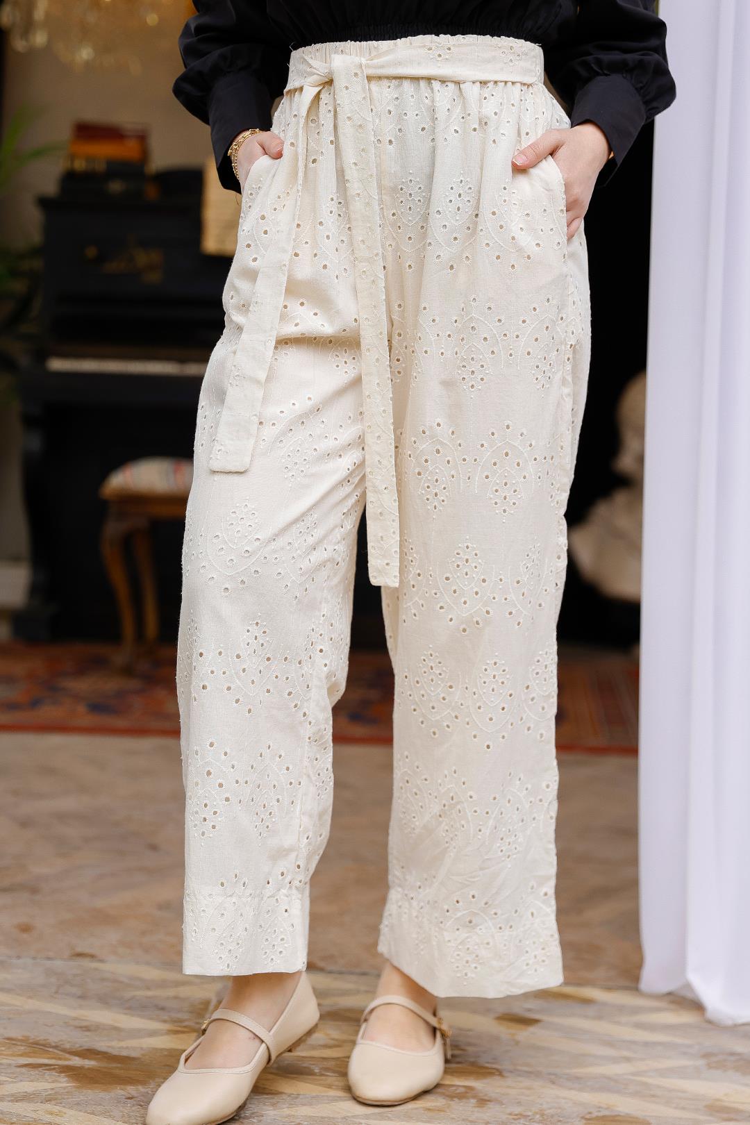 Brode Desenli Bel Bağlamalı Pantolon Krem