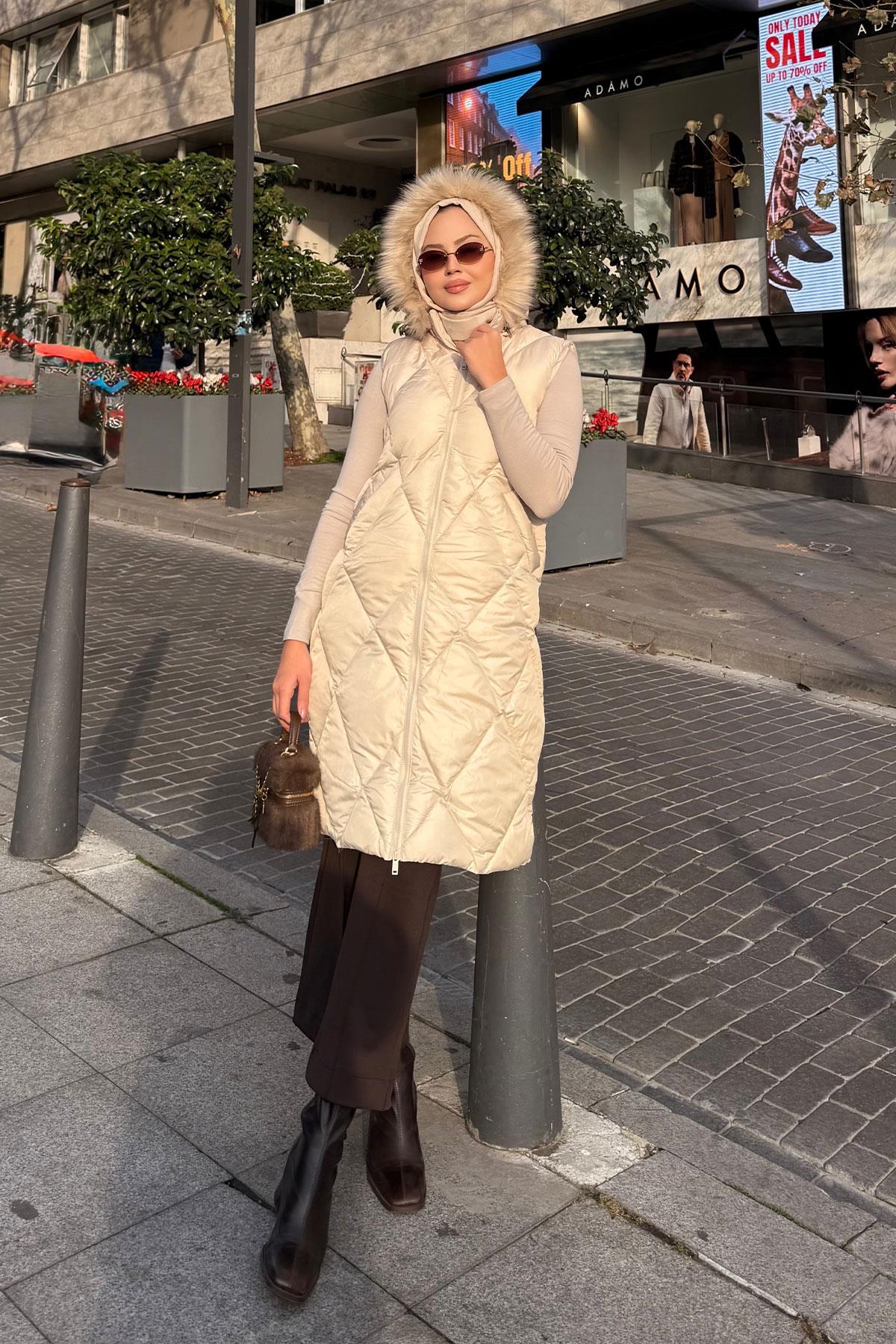 Çift Cepli Kapüşonlu Yelek Bej