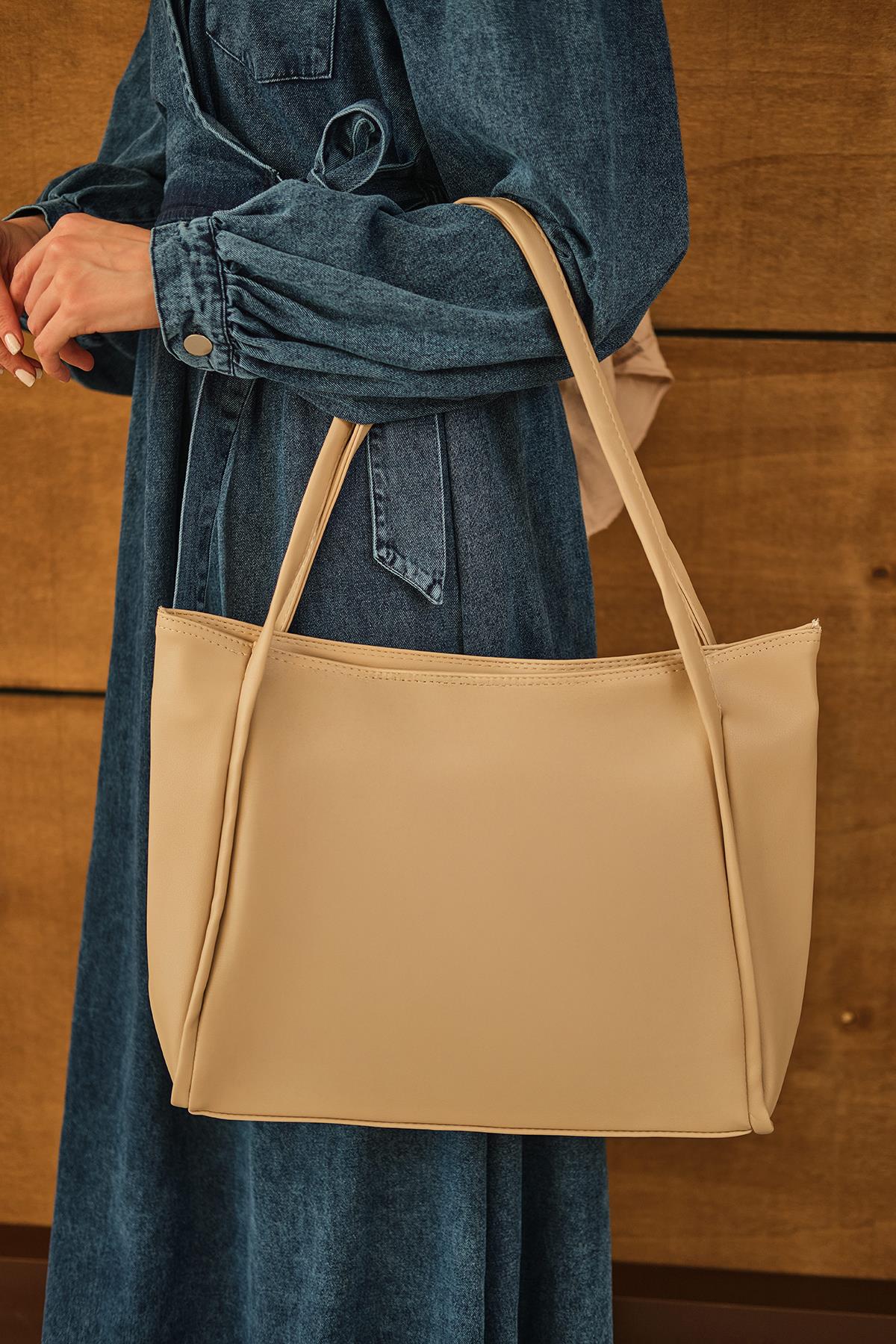 Deri Görünümlü Çanta Krem