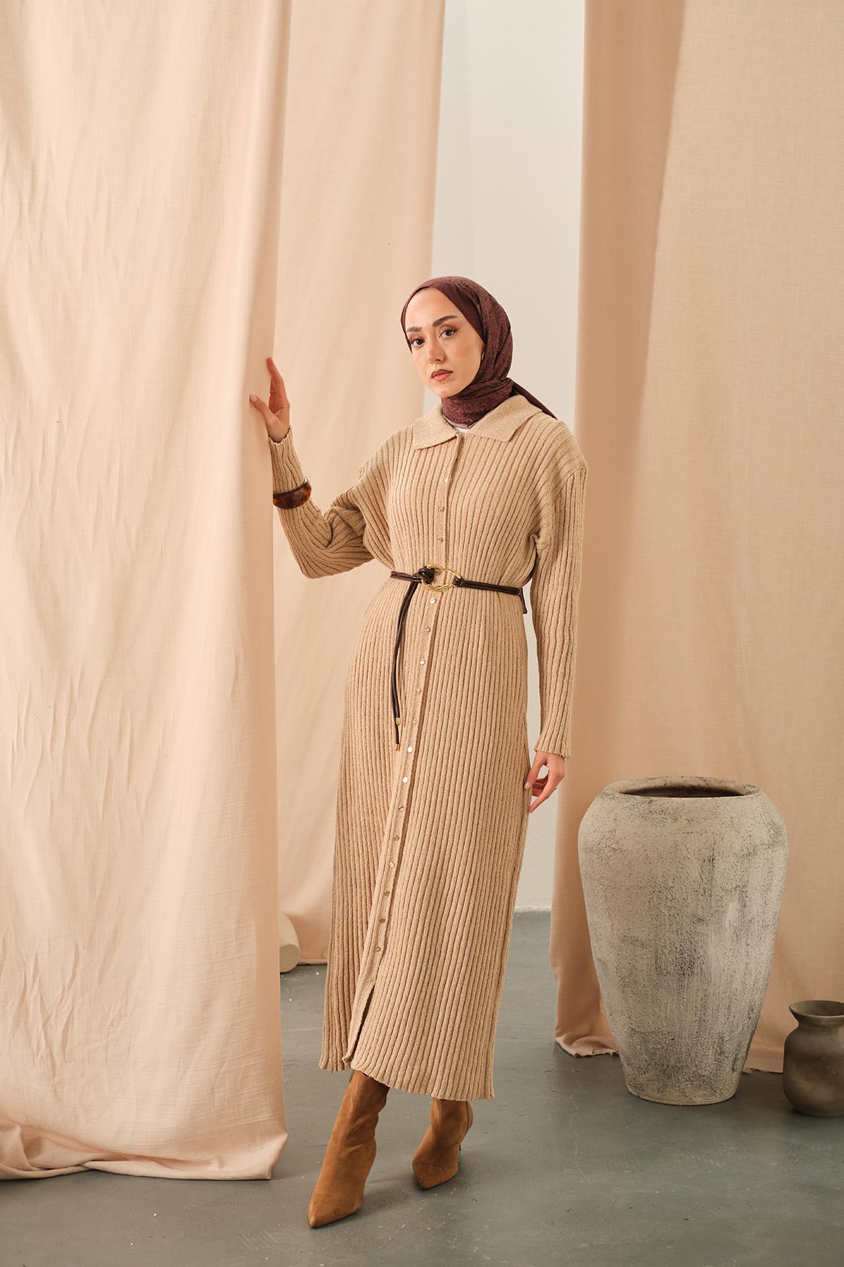 Düğme Detay Triko Elbise Bej