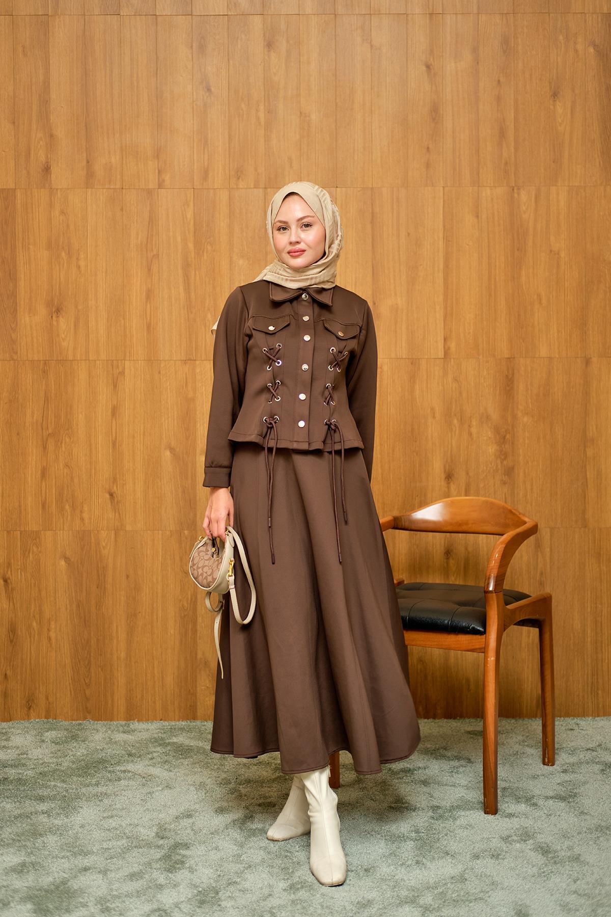 Menra Kuşgözü Detaylı Takım Kahverengi