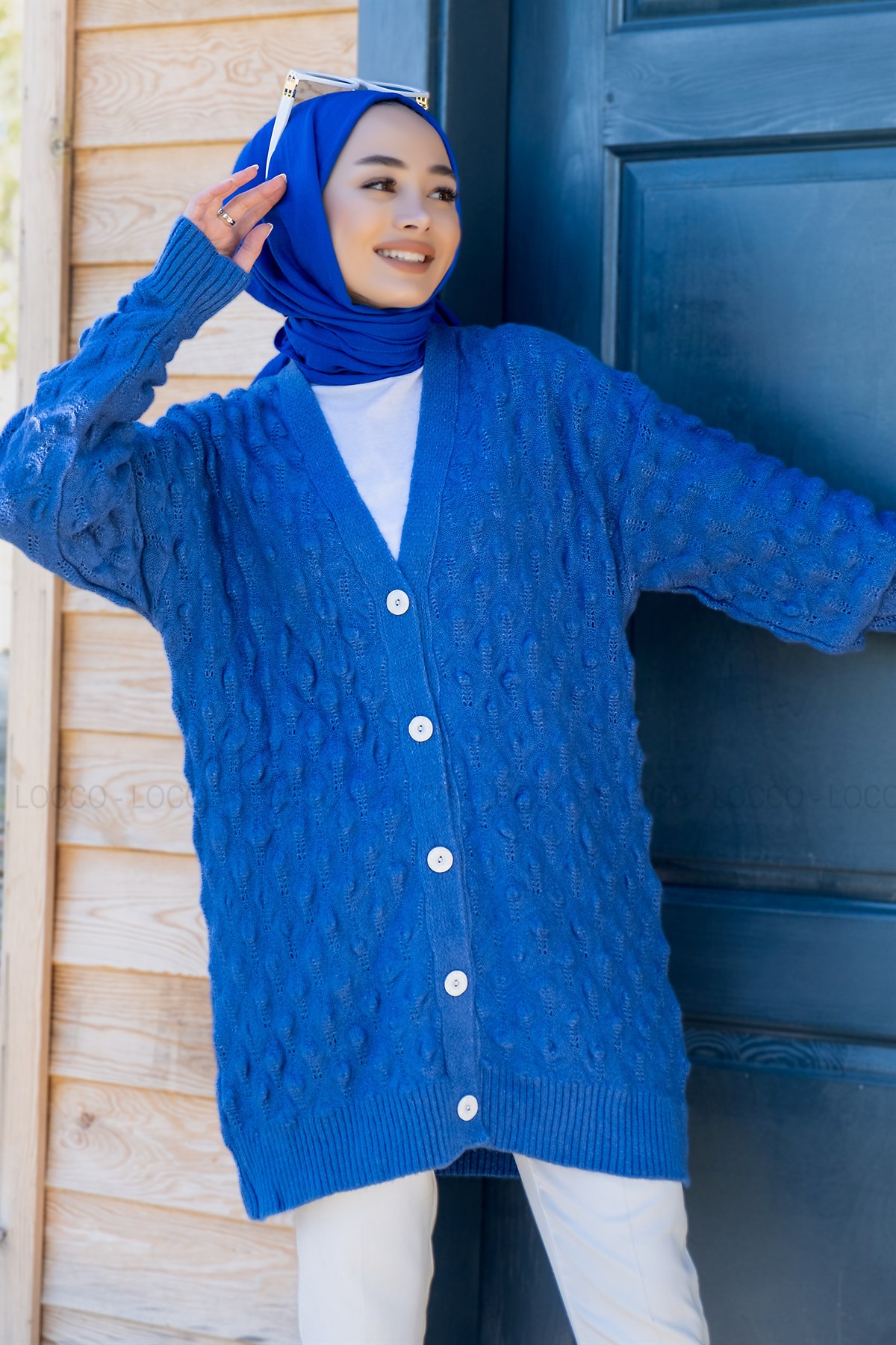 Uygun Fiyatlı ORGU DETAY DUGMELI TRIKO HIRKA MAVI | Loccomoda.com 