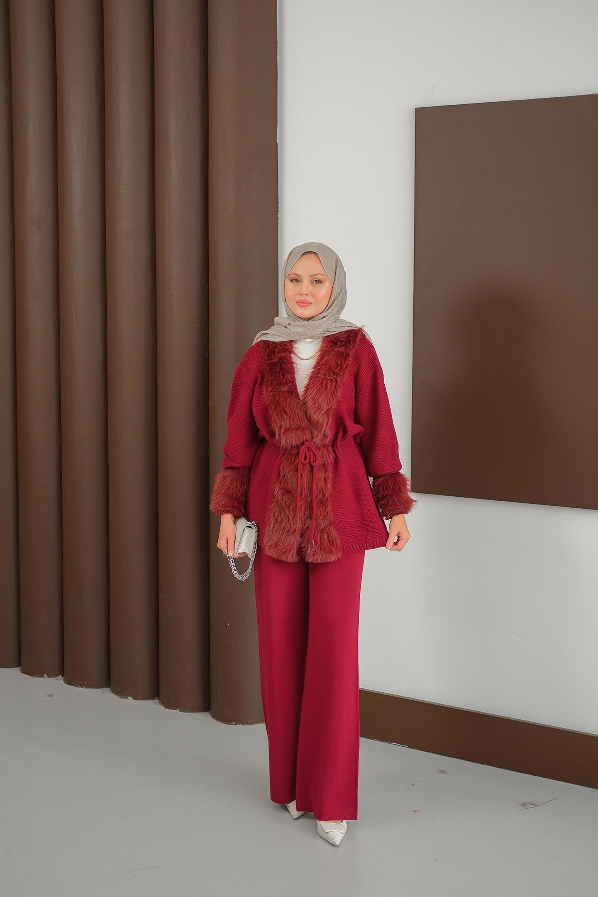 Peluş Detay Triko Takım Bordo