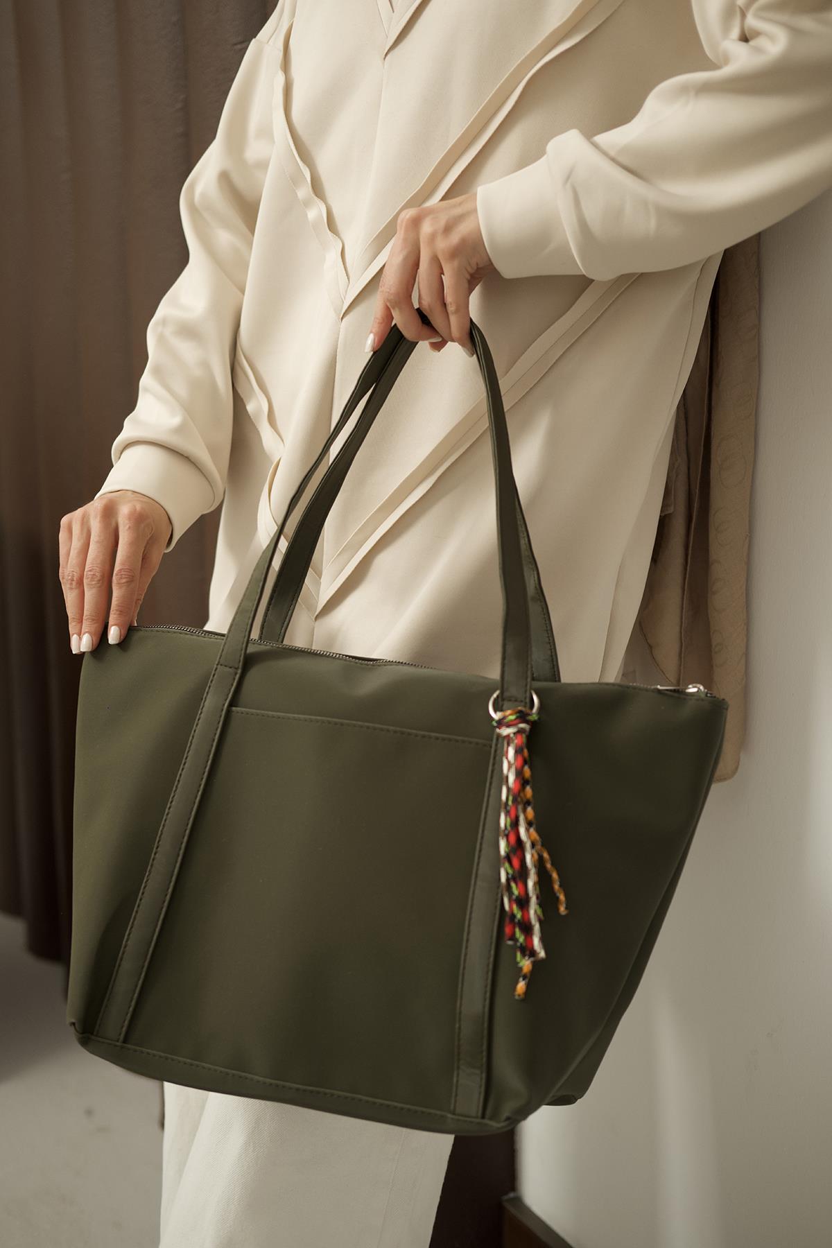 Püskül Detay Çanta Haki Yeşil