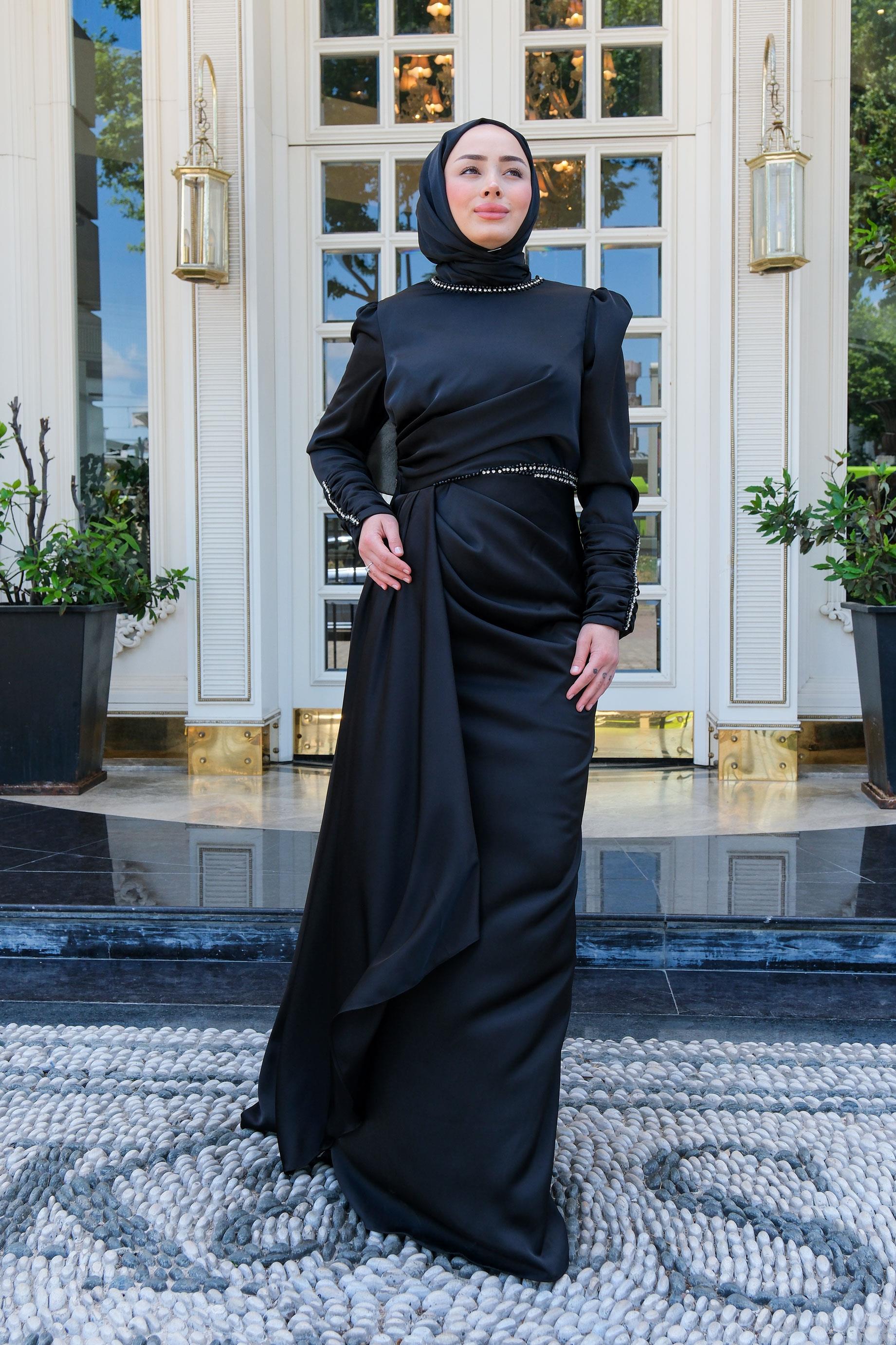 Taş Aksesuar Detay Abiye Siyah