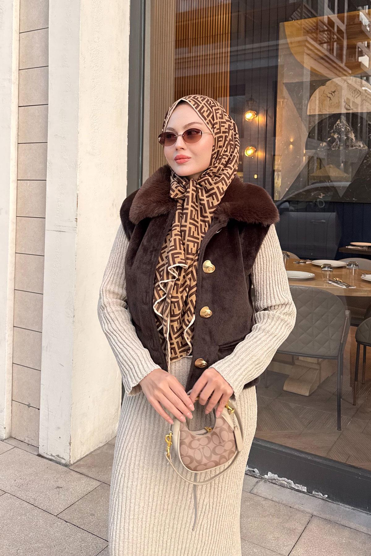 Yaka Kürklü Yelek Kahverengi