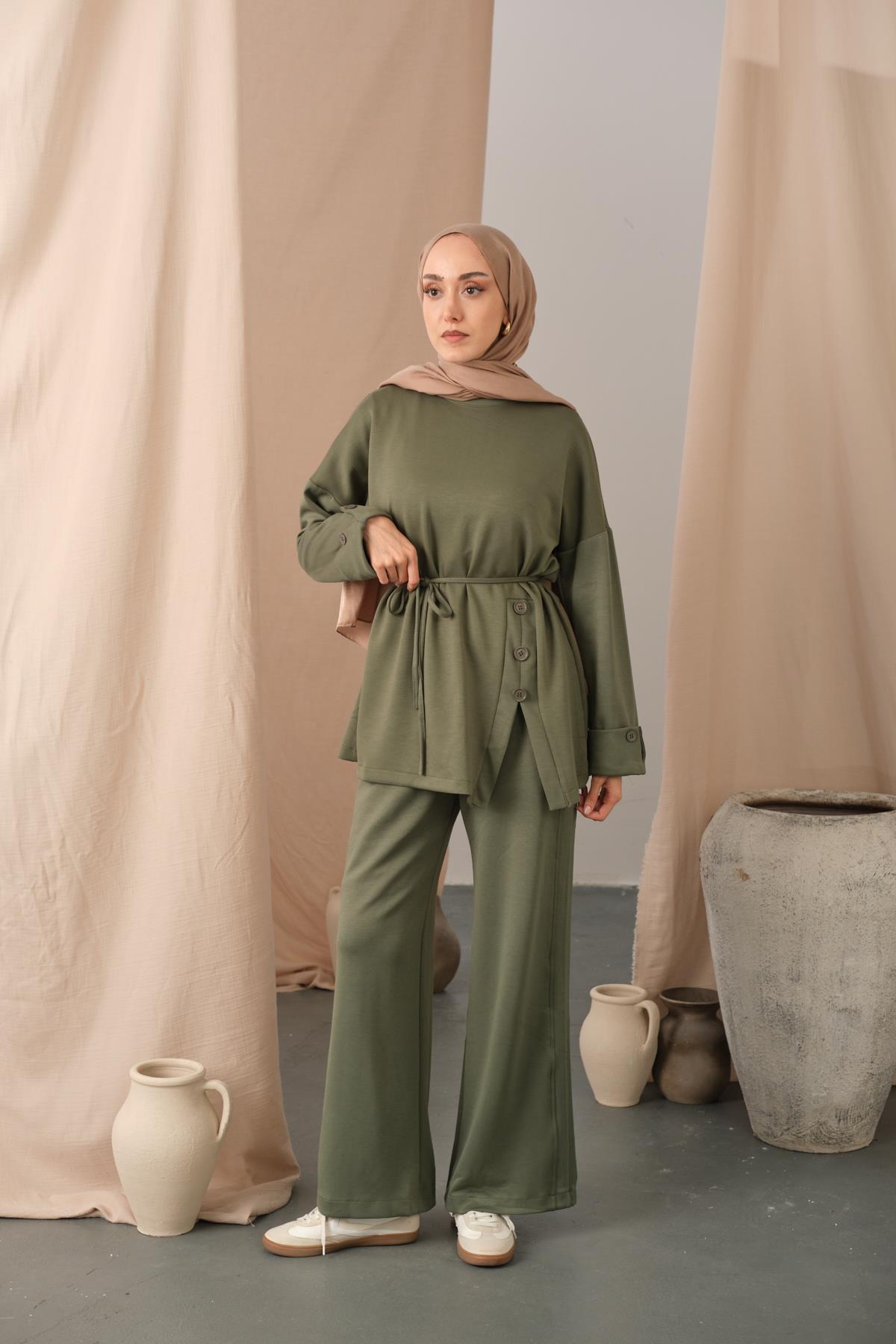 Yan Düğme Detay Takım Yeşil