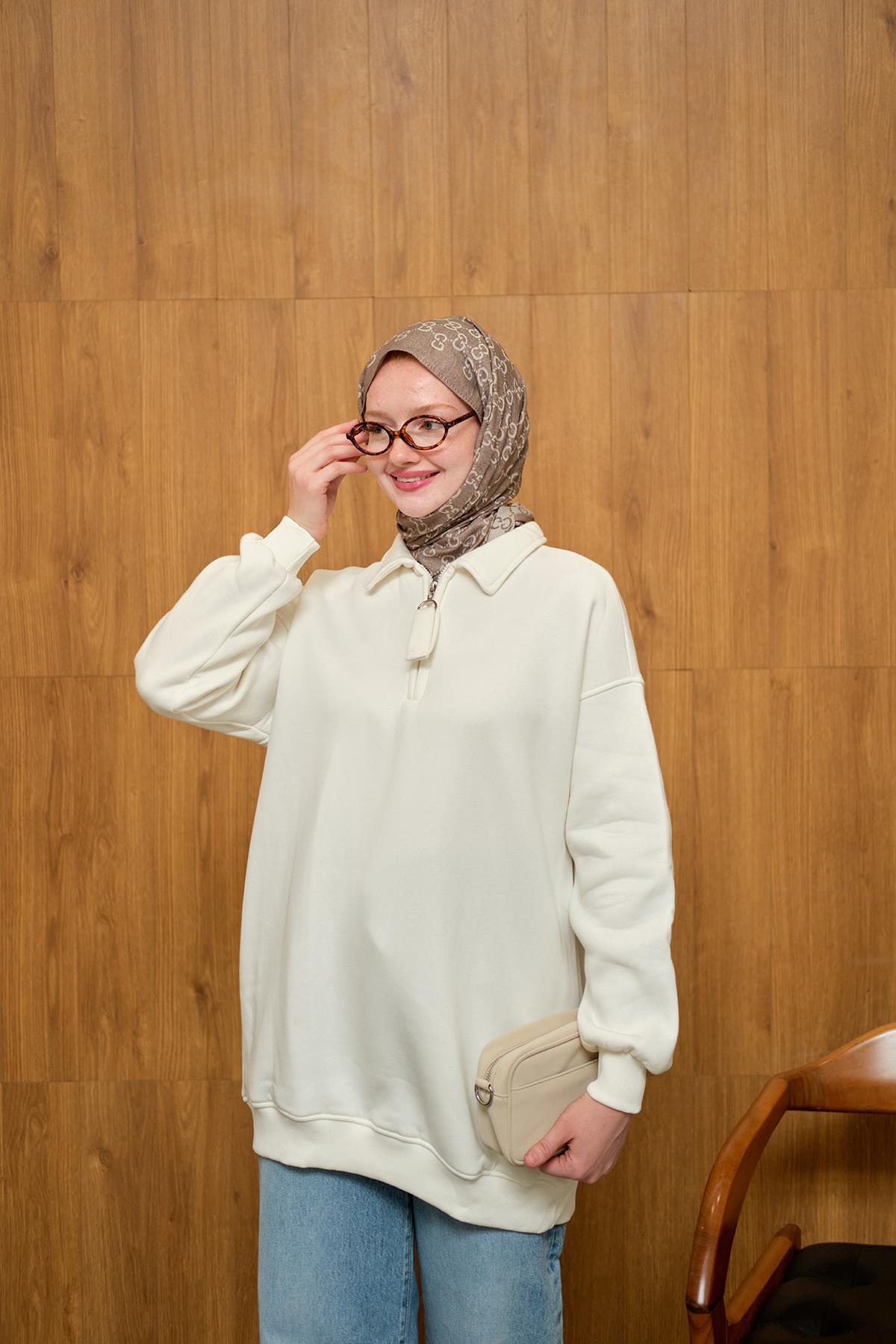 Yarım Fermuar Detay Sweat  Beyaz