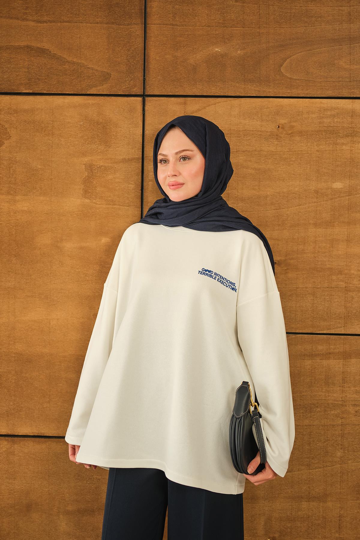 Yazı Baskılı Sweat Krem