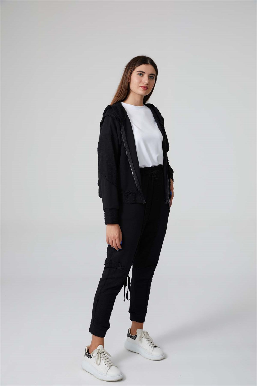 KAPSONLU FERMUARLI SWEATSHIRT - SİYAH
