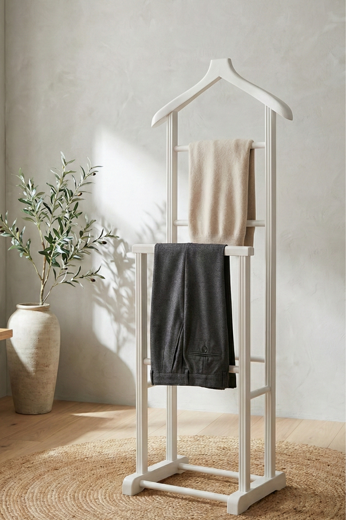 Servant Beyaz Çiftli Dilsiz Uşak 50x34x130 cm Ahşap Elbise & Ceket Askılığı – 