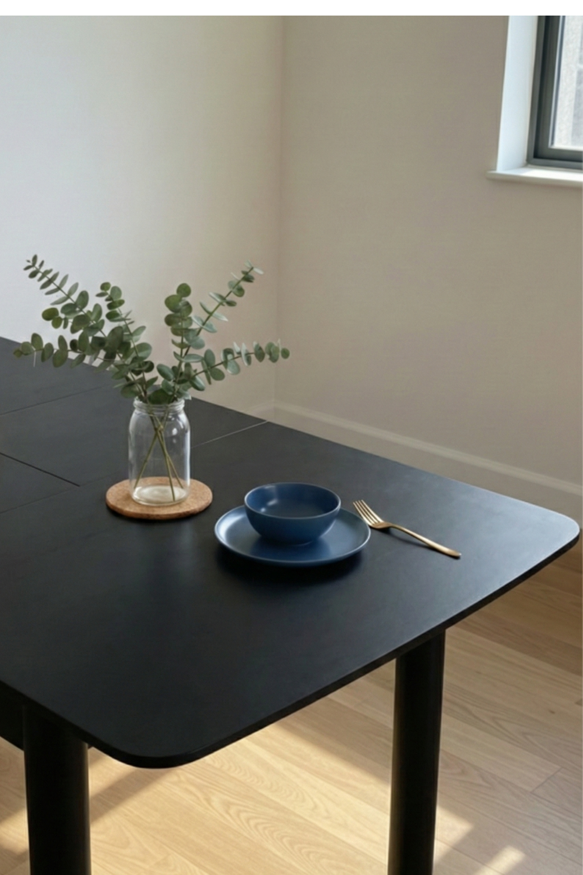 Woodenbend Nordic Mat Siyah Açılır Yemek Masası Takımı 80x120 / 80x150 cm | 4 Ahşap Döşemeli Sandalyeli Modern & Country Masa Seti