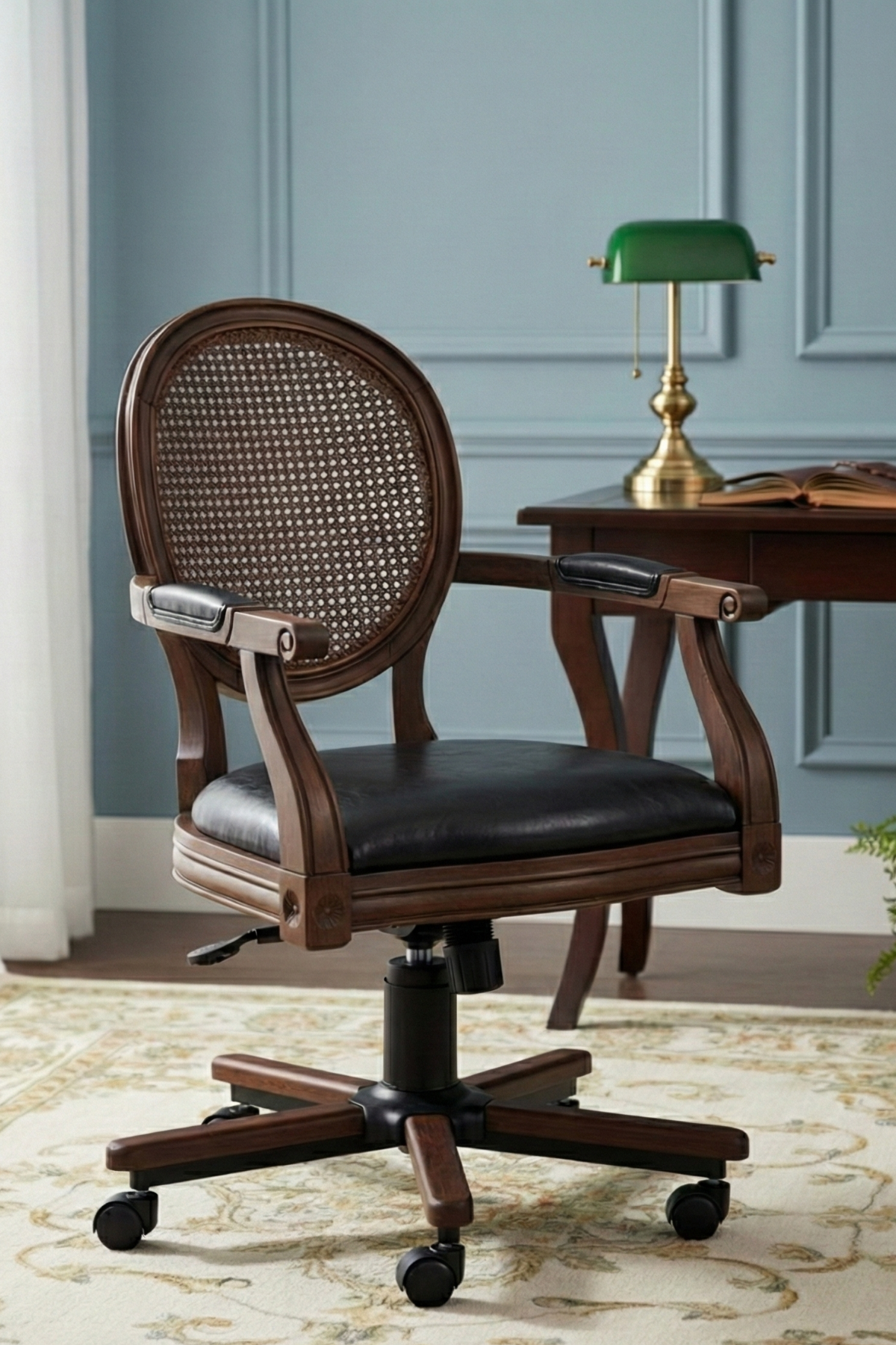 Woodenbend Orlando Ceviz Rengi Suni Deri Ofis Sandalyesi – Kayın İskelet Zamansız Stil