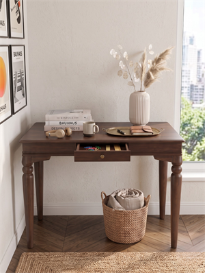 Elora Ceviz Çalışma Masası 70x110 cm | Klasik Ahşap Kayın Ayaklı Tek Çekmeceli Masa