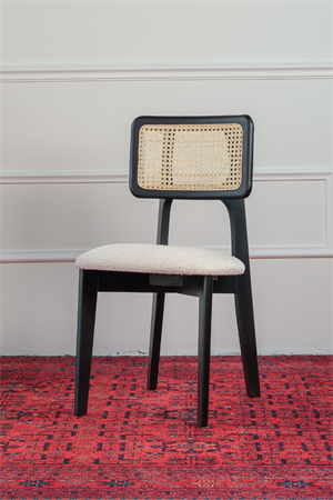 Woodenbend Mirla Siyah Kayın Sandalye – Hazeran Detaylı El İşçiliği