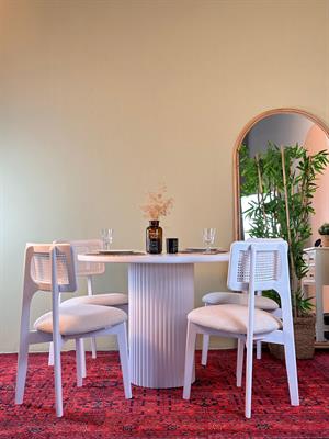 Woodenbend Mirla Yuvarlak Beyaz 100 cm Ahşap Yemek Masası Takımı – Hazeran Sandalyeli 4 Kişilik Masa Seti