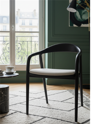 Woodenbend Tonga Siyah Mat Lake 100x100 Yuvarlak Masa Takımı – 4 Kayın Sandalyeli İskandinav Modern