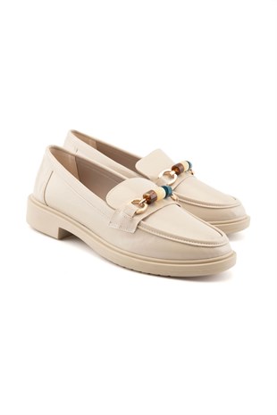 Novara Boncuk Detaylı Bej Kadın Loafer 