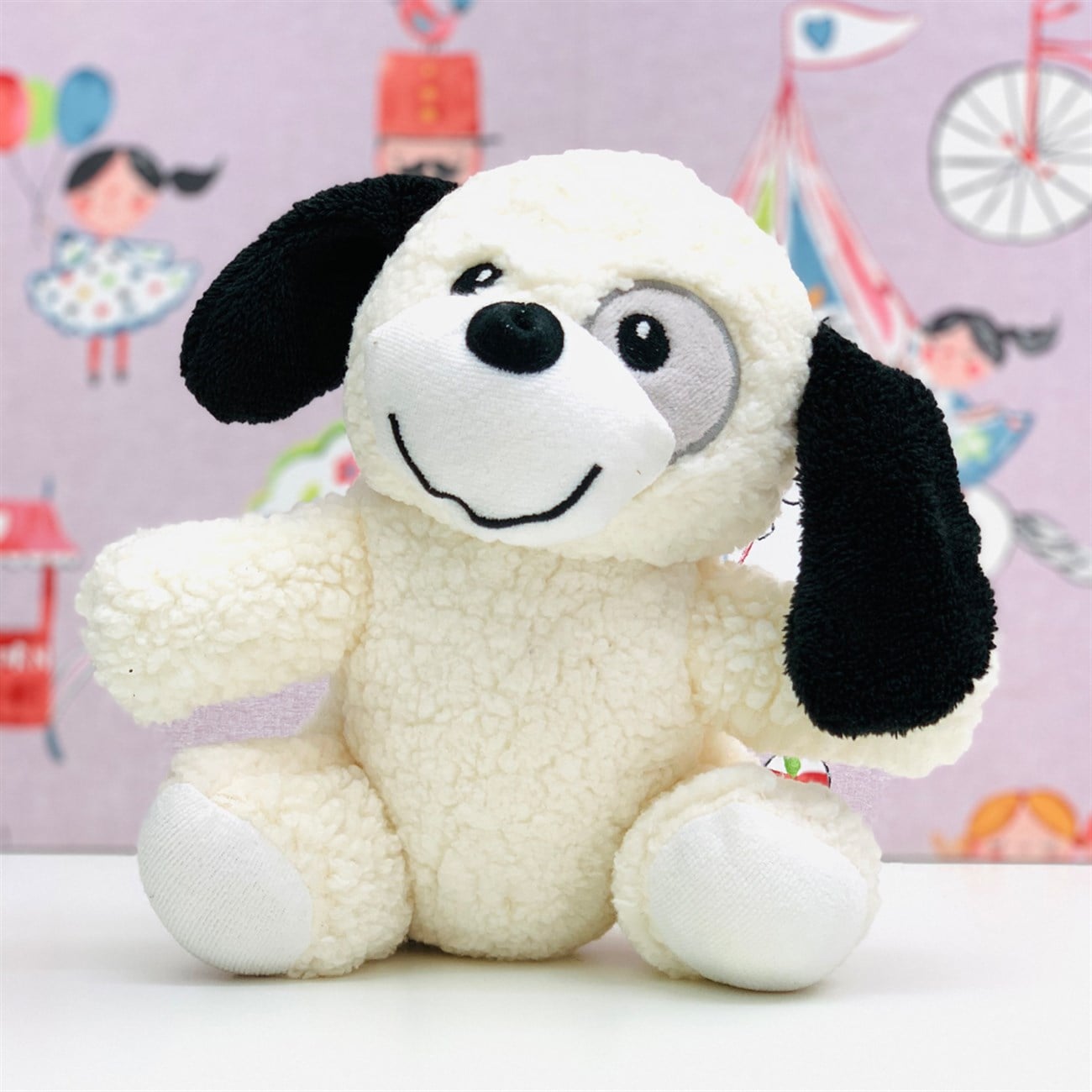 Beyaz Peluş Köpek