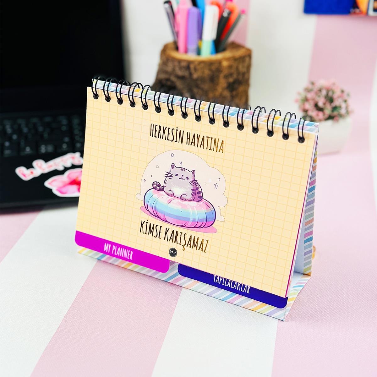 Hekesin Hayatına Kimse Karışamaz Tasarımlı Konuşan Planner