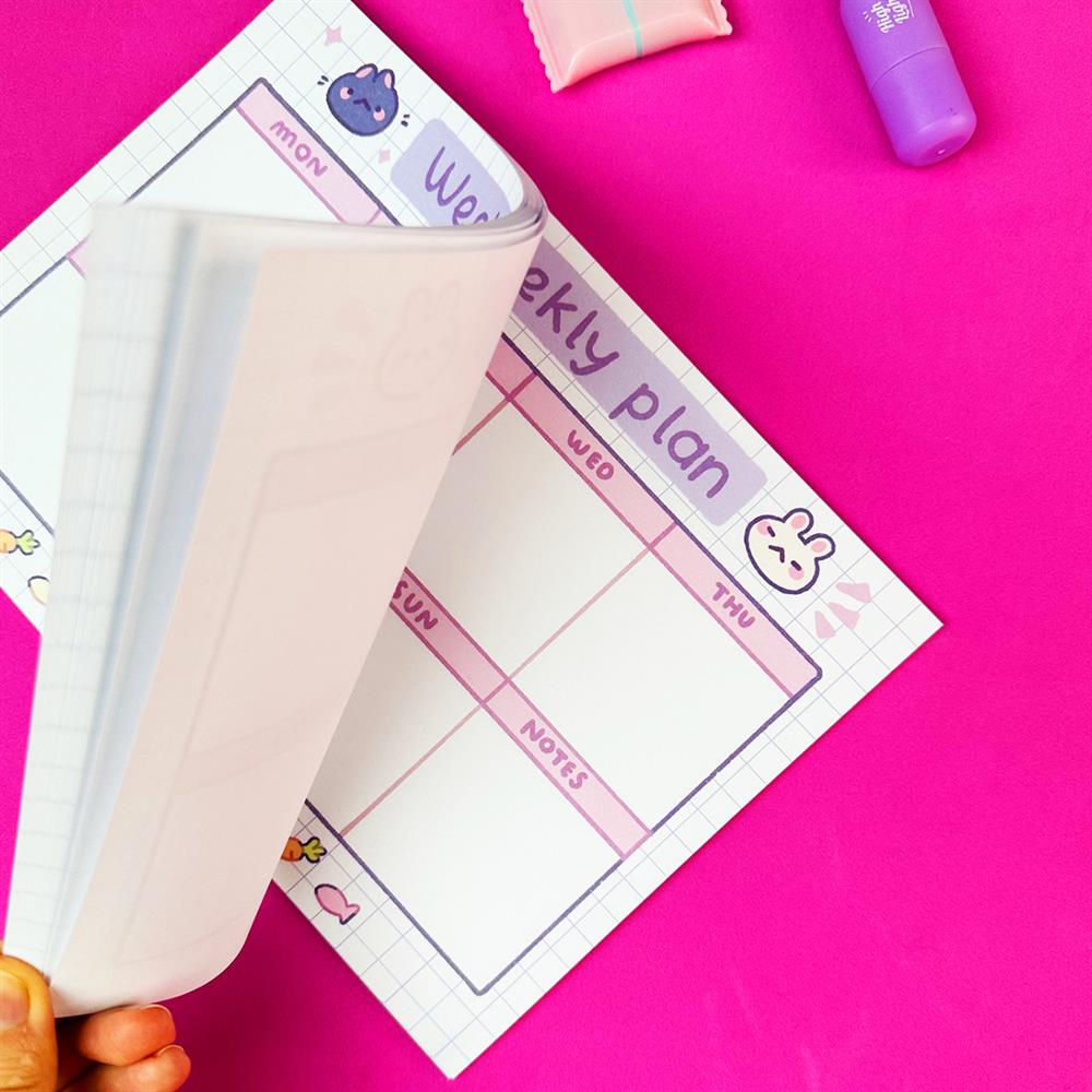 Mor Beyaz Kedi Tasarımlı Klavye Önü Haftalık Planlayıcı
