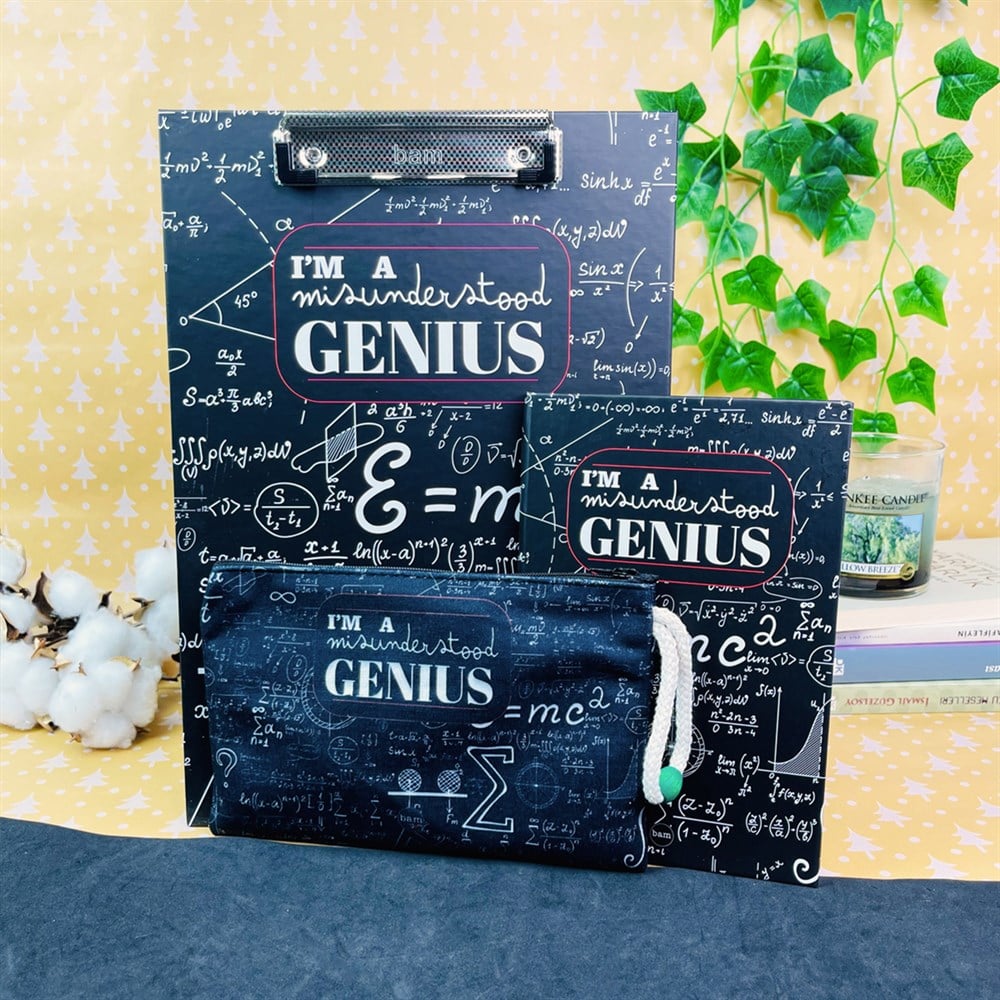 Paketli Yanlış Anlaşılan Bir Dahiyim Sekreterlik Defter Kalemlik Hediye Seti