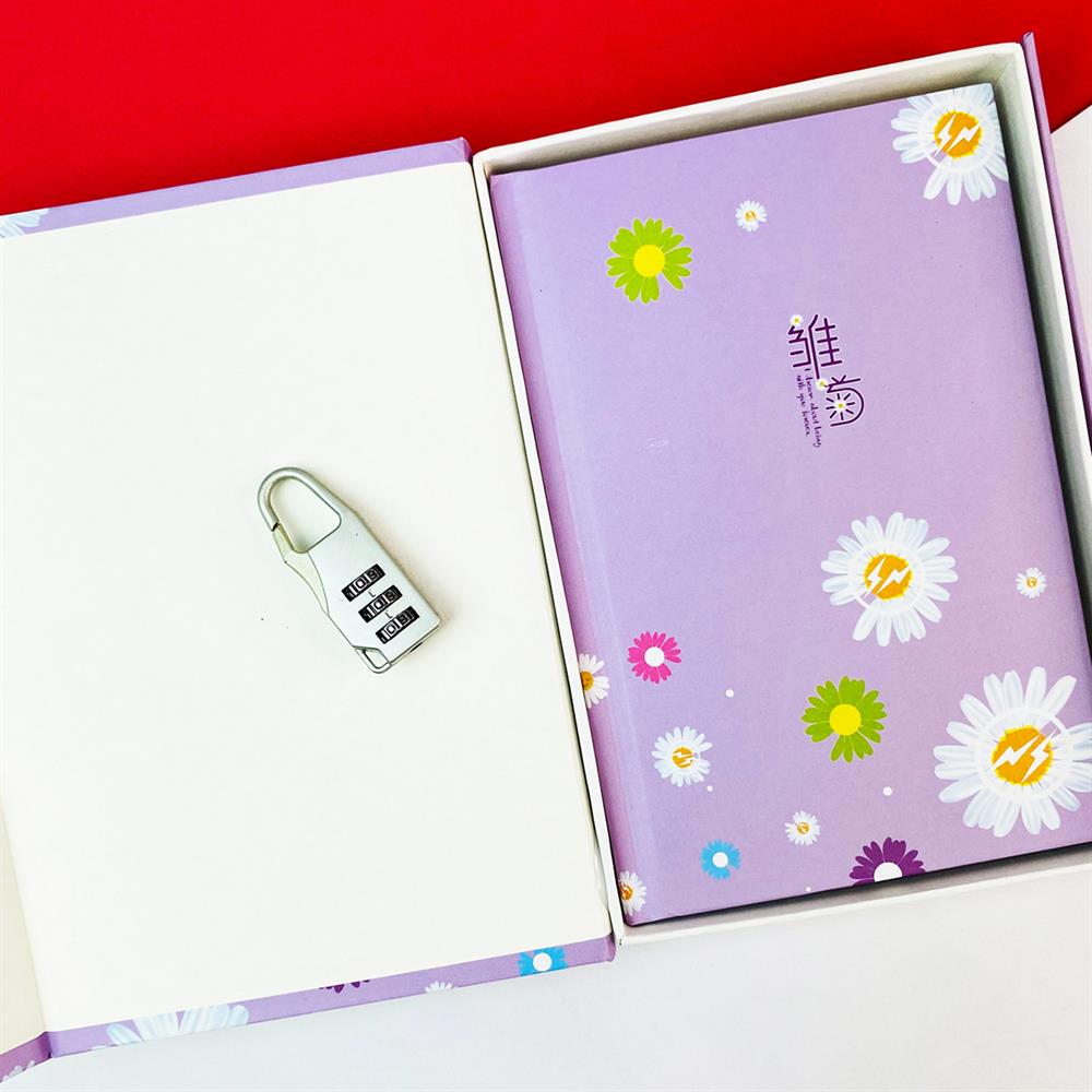 Papatya Tasarımlı Kilitli ilitli Günlük Defter