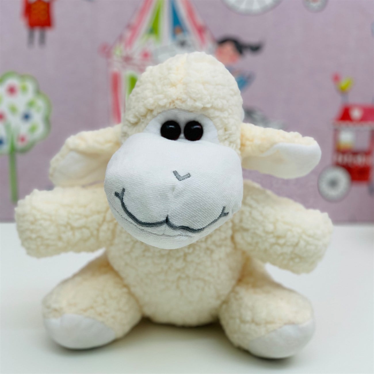Peluş Kuzu