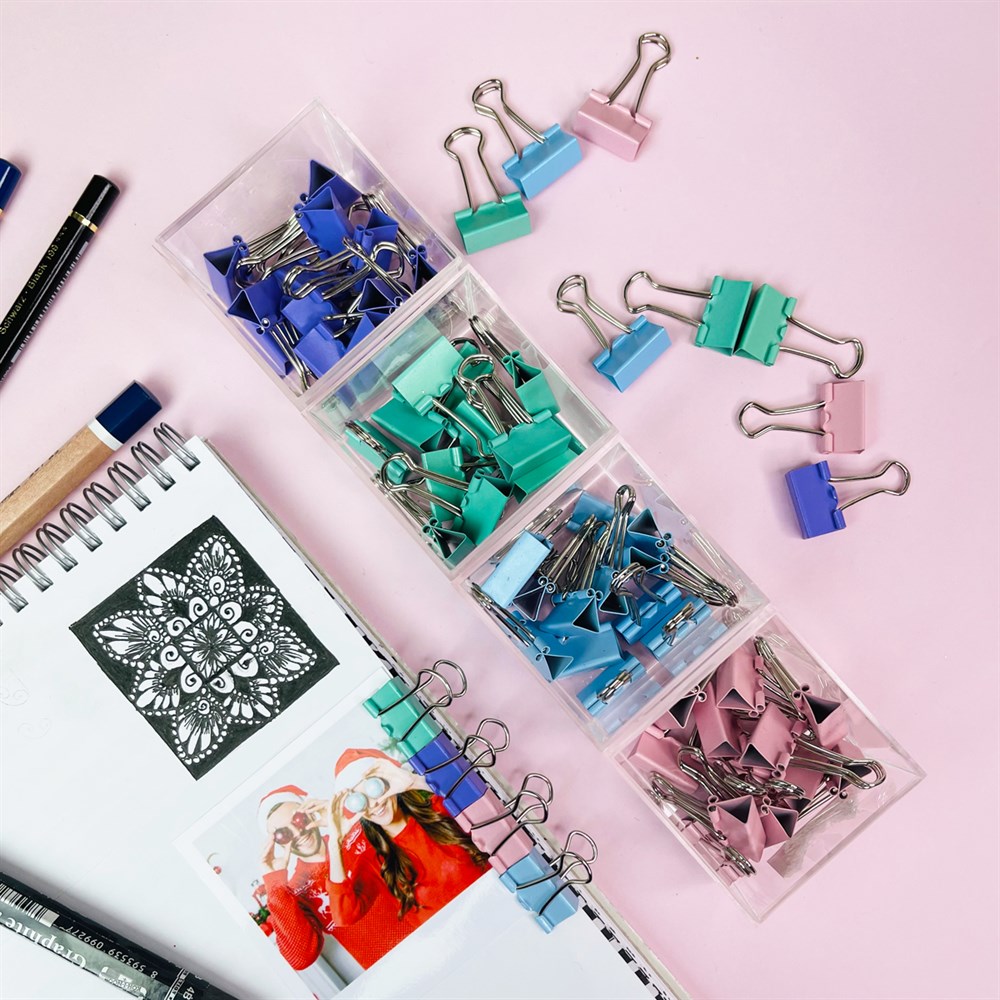 Colorful Paper Clips Set
