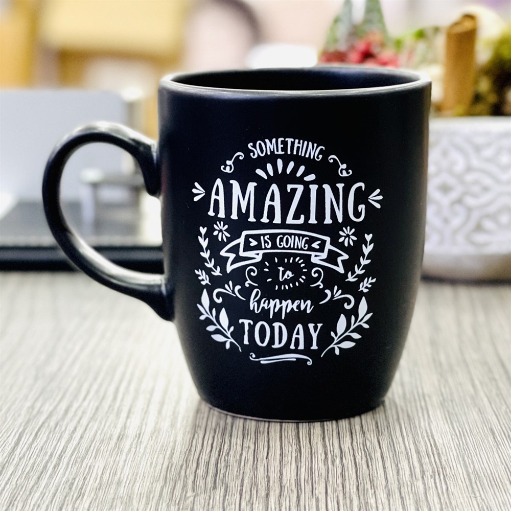 Something Amazing is Going to Happen Today Siyah Kupa Toptan