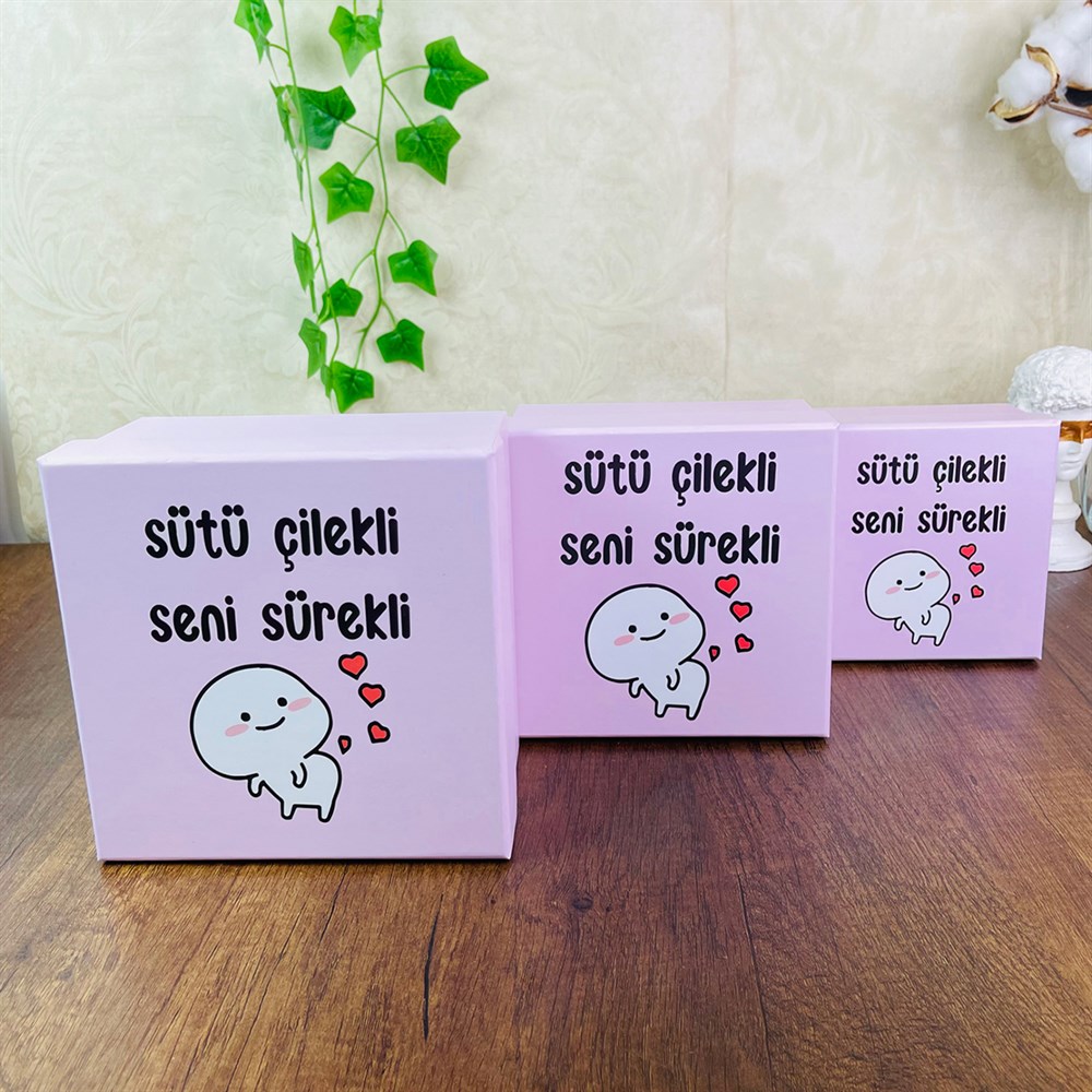 Sütü Çilekli Seni Sürekli Gift Box - 3 Pcs Set