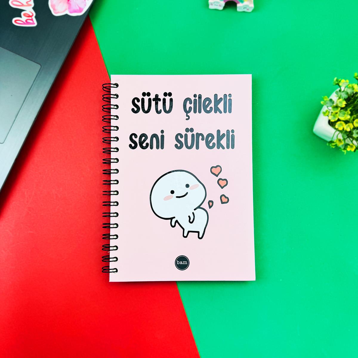 Sütü Çilekli Seni Sürekli Tasarımlı Spiralli Defter