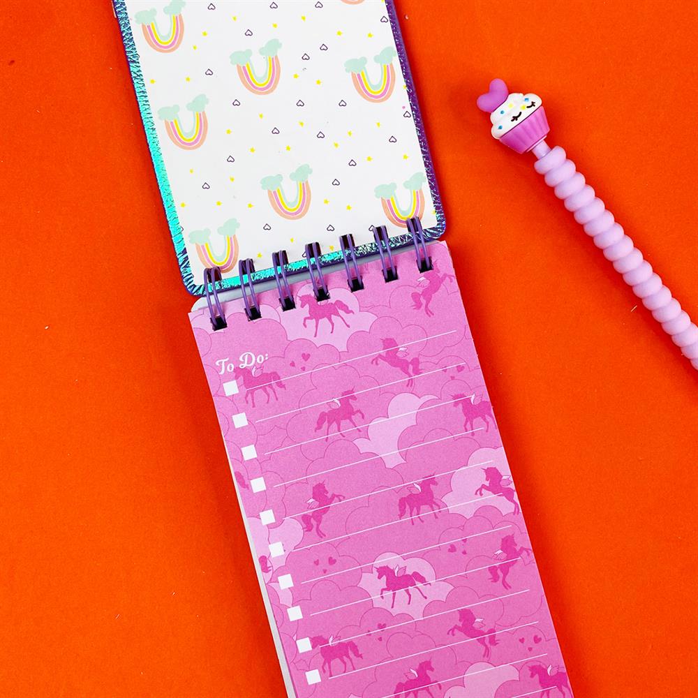 Unicorn Tasarımlı Pullu Kabartmalı Defter