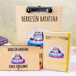  Herkesin Hayatına Kimse Karışamaz Tasarımlı Kırtasiye Seti 