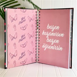  Kiraz Tasarımlı Konuşan Ajanda 