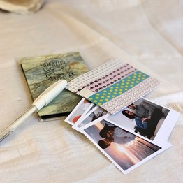 Amazing Mini Photo Album w/Stickers