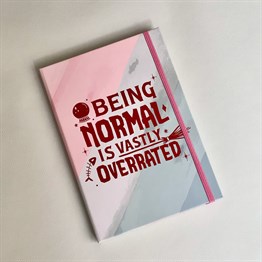 Being Normal Tasarımlı Lastikli Defter