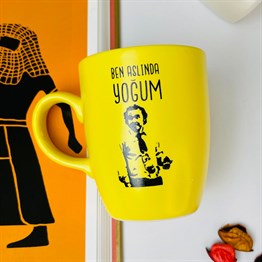 Ben Aslında Yoğum Yellow Printed Mug
