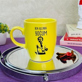 Ben Aslında Yoğum Yellow Printed Mug