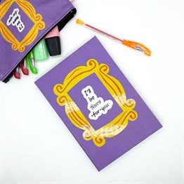 Friends Çerçeve Tasarımlı Lastikli Defter 