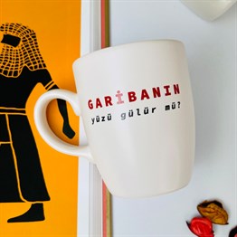 Garibanın Yüzü Gülürmü White Printed Mug