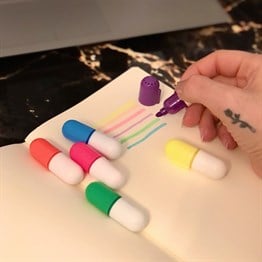 6 Pcs of Capsule Felt Tip Pens