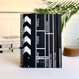 Klaket Tasarımlı Sert Kapaklı Lastikli Sprelli Tarihsiz Akademik Haftalık Planlayıcı